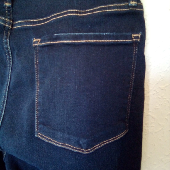 Frame Denim Jeans - Picture 7 of 9